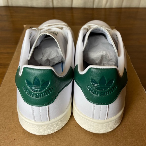 Adidas Stan Smith Shoes - Picture 3 of 10